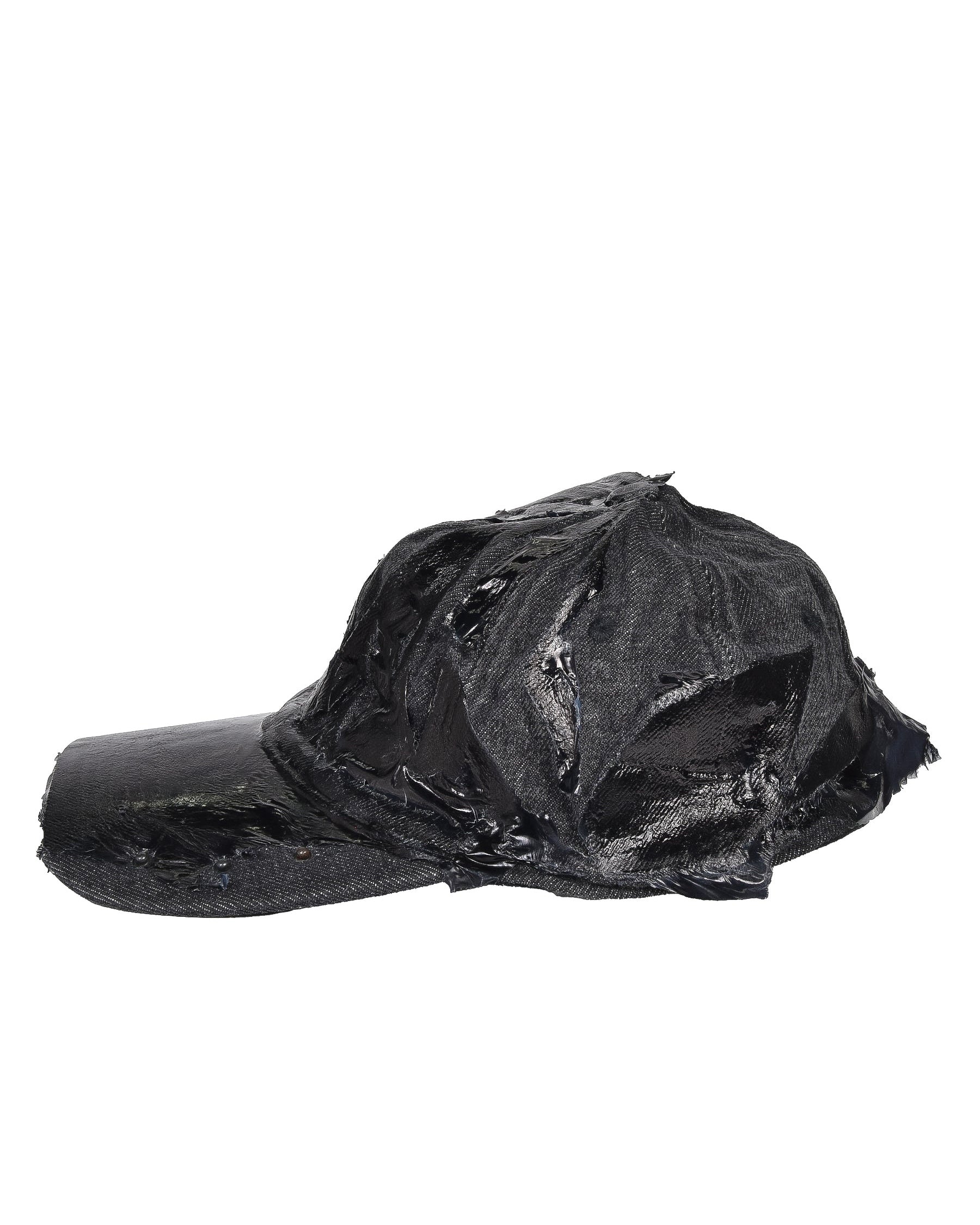 Excavated oiled cap
