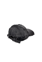 Excavated oiled cap