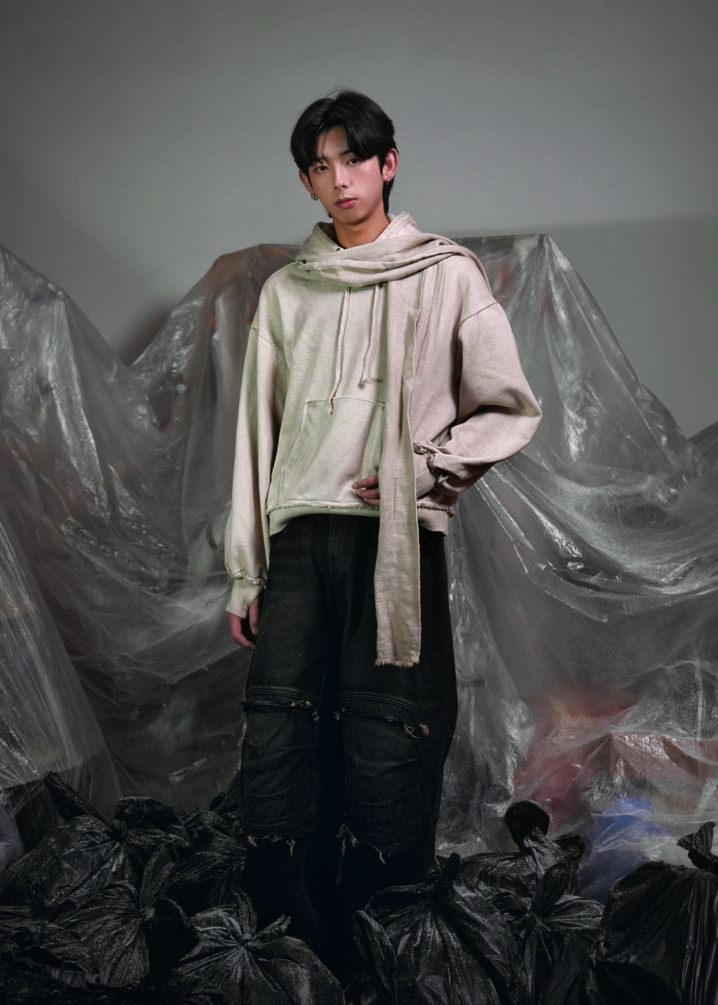 DYED RAW-EDGED HOODIE